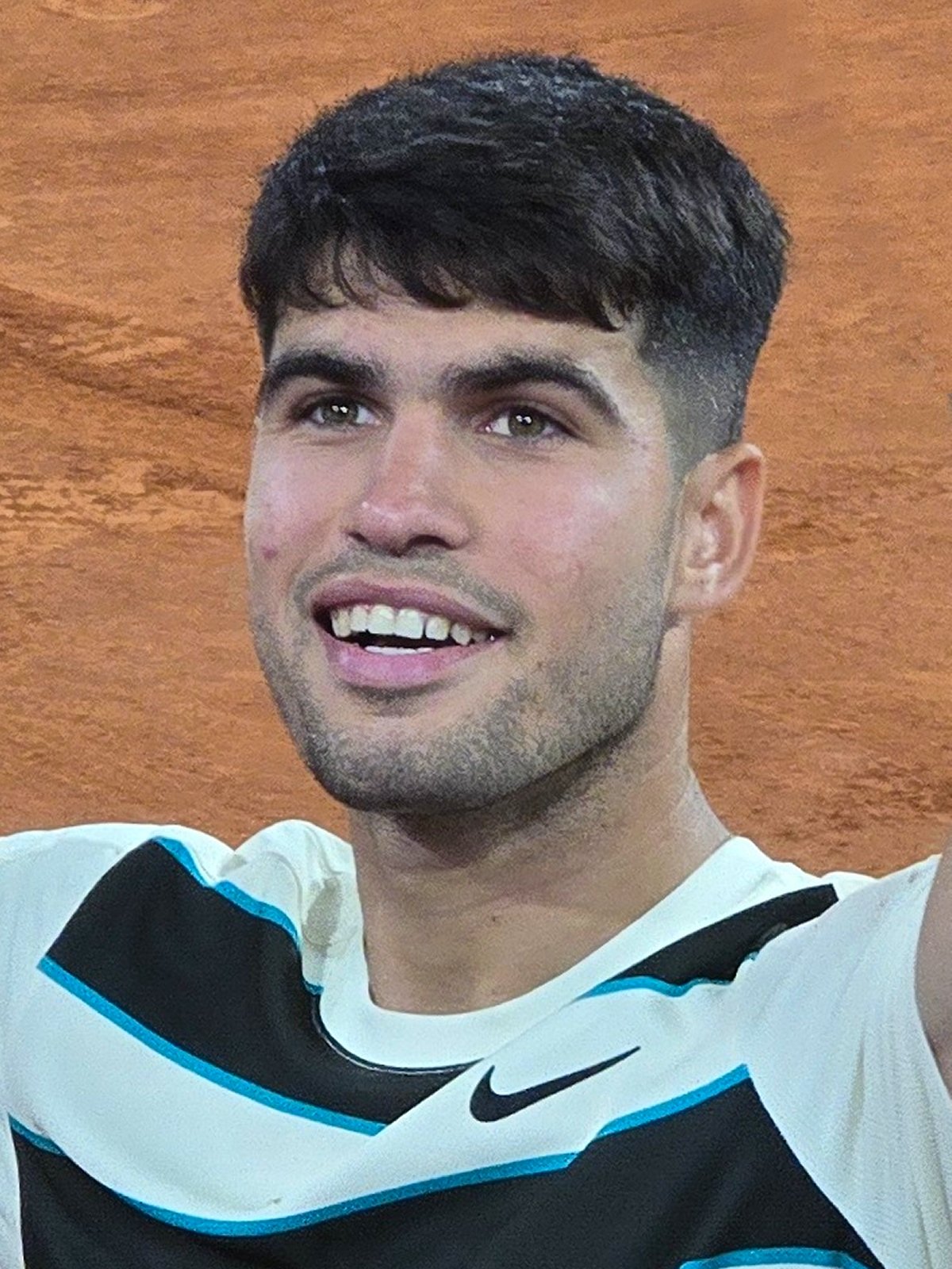 Carlos Alcaraz at Roland Garros in 2025.